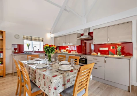 The kitchen & dining area at Summer Lane, Saint Martin by Looe