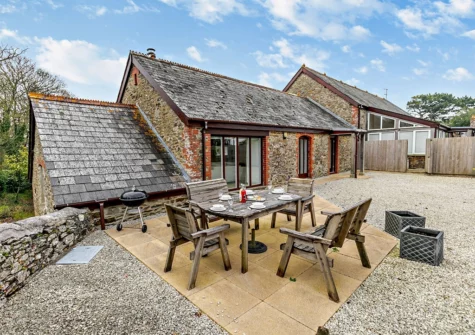 The patio, alfresco dining & barbecue area at Summer Lane, Saint Martin by Looe