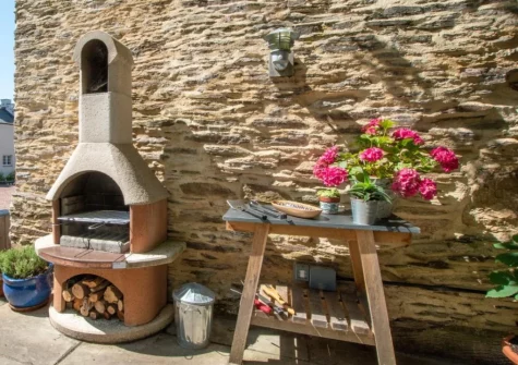 The patio, barbecue & alfresco dining area at Summercombe, Berrynarbor