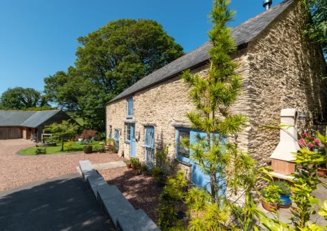 Summercombe is a charming property with traditional features & thoughtful touches to ensure you have a fantastic stay