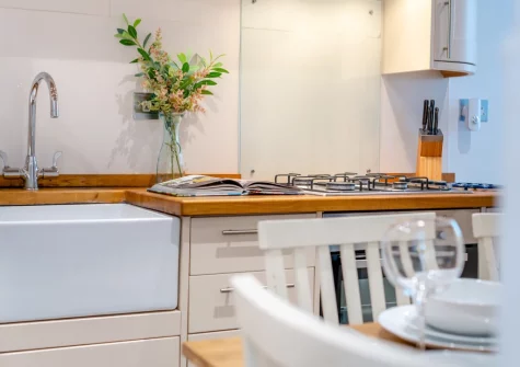 The kitchen at Sunbeam Cottage, Padstow