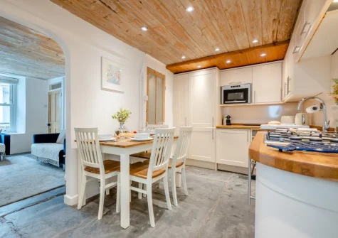 The kitchen & dining area at Sunbeam Cottage, Padstow