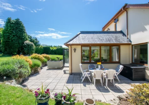 The patio & alfresco dining area at Sundance, Ashton