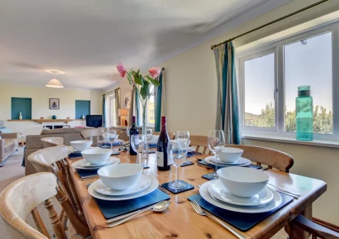 The dining area at Sundowner, Croyde