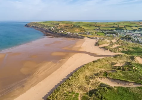 Walkers, surfers, golfers & sandcastle makers will love staying at Sundowner, Croyde