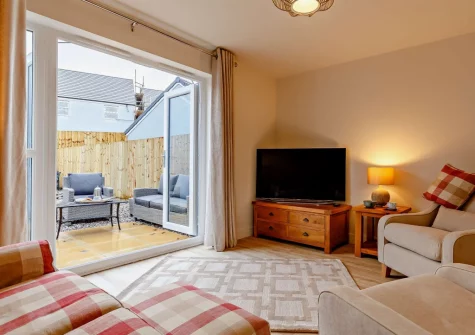 The living area at Sunny View, Appledore