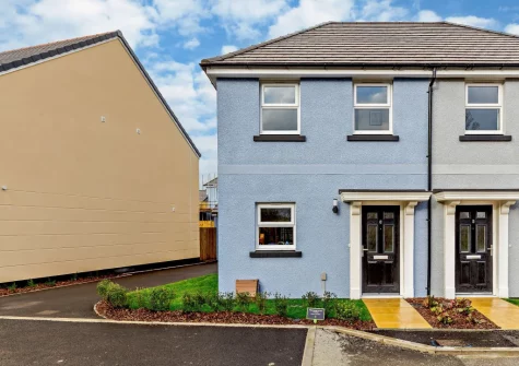 Sunny View is a modern & cosy cottage set on the tranquil outskirts of Appledore
