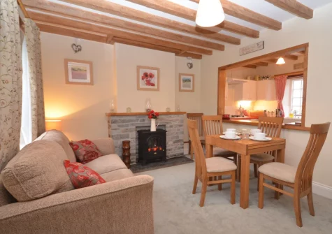The living & dining area at Sunnyside, Helstone