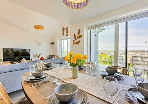 The dining area at Sunset Bay, Appledore