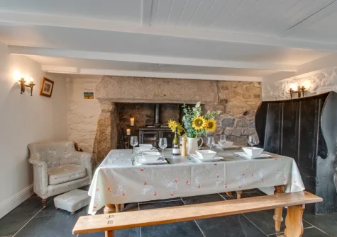 The dining room at Sunset Farmhouse, Carnyorth