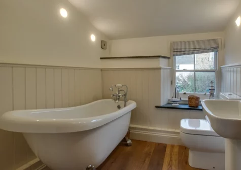 The ground floor bathroom at Sunset Farmhouse, Carnyorth