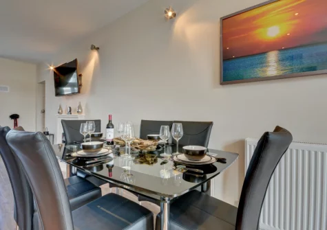 The dining area at Sunset View, Ilfracombe