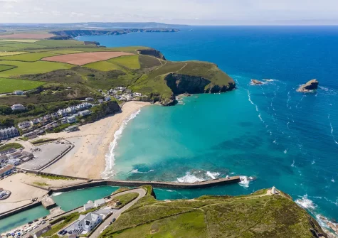 Portreath has a lovely sandy beach & harbour and amazing views from the South West Coast Path