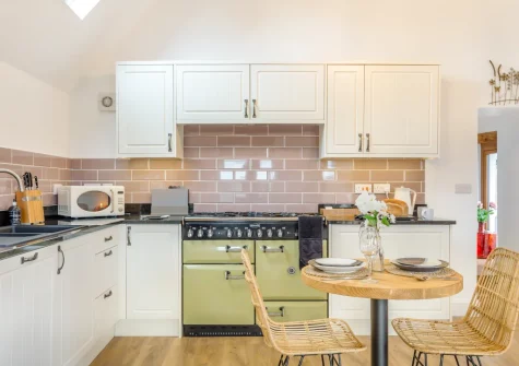 The kitchen & dining area at Swallows Nest, Ford