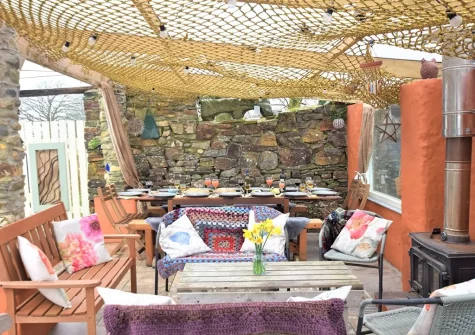 The outdoor sitting area & alfresco dining  at Swallows Rest, Laneast