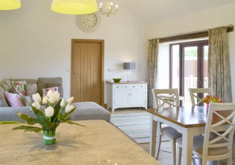 The kitchen & dining area at Swallows Retreat, Edistone