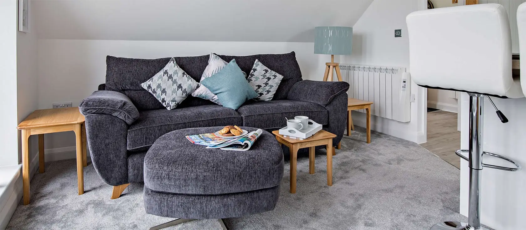 Swanston Lodge, Paignton is a charming coastal loft apartment, perfect for couples seeking a romantic and serene getaway with stunning sea views and modern comforts. Features a fabulous glass-fronted patio area with garden furniture and sea views.