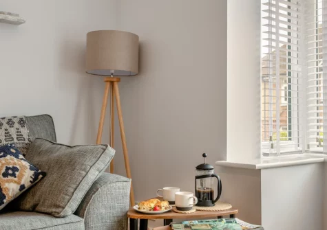 The living room at Syringa, Beer