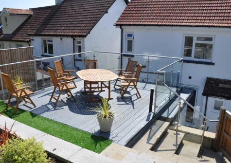 The decked patio & alfresco dining area at Syringa, Beer