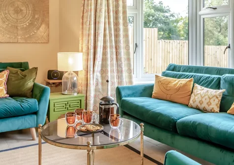 Tale Head, Broadhembury is a beautifully renovated 3-bedroom escape in the Blackdown Hills. Enjoy stunning countryside views, a games room, spacious gardens, and easy access to Devon's coast and attractions for memorable family holidays.