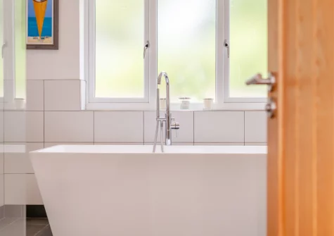 The bathroom at Tamar, St Merryn