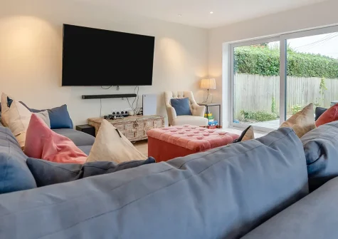 Tamar, St Merryn is a spacious 4-bedroom contemporary bungalow near golden Cornish beaches and culinary hub Padstow. Enjoy a pizza oven, games room, and wraparound garden—perfect for creating unforgettable family memories by the coast.