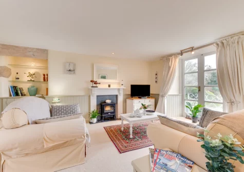 The living room at Tanglewood Cottage, Bere Alston