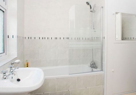 The bathroom @ Tanna Nivas, Paignton