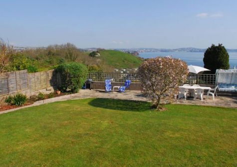 Relax in the spacious garden @ Tanna Nivas, Paignton