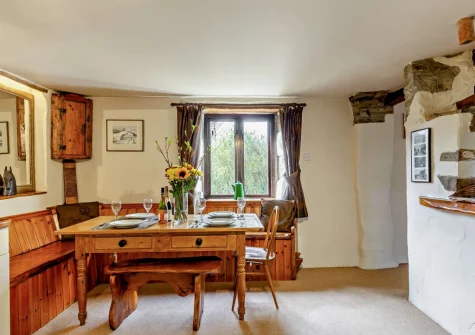 The kitchen & dining area at Tawnawood, Fletchersbridge