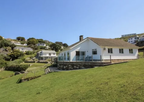 The garden at Templeton, Trenance leads directly to the beach