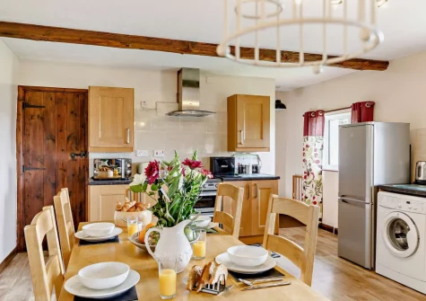 The kitchen & dining area at The Arch Barn, South Molton