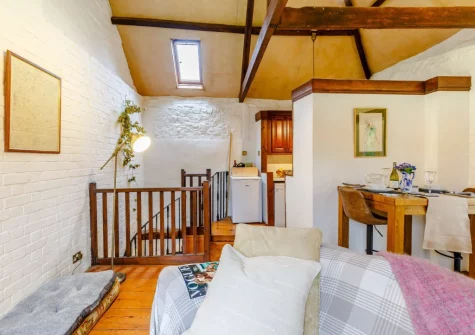 The living, dining area & kitchen at The Barn, Hittisleigh
