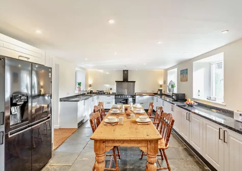 The kitchen & dining area at The Barton, Bude