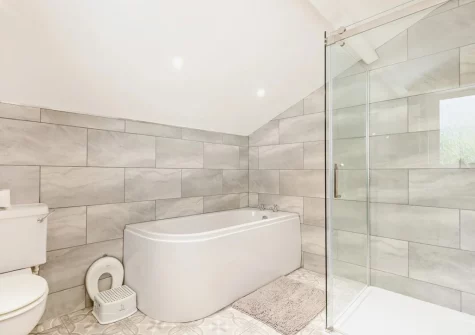 Bedroom #1 en-suite bathroom at The Barton, Martinhoe