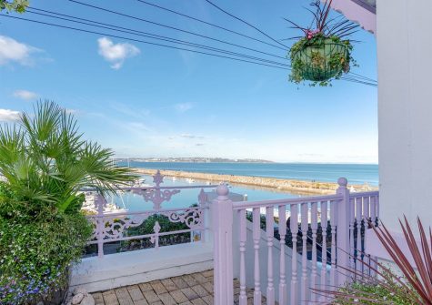Far reaching views from the front steps of The Beacon at Harbour Lights, Brixham
