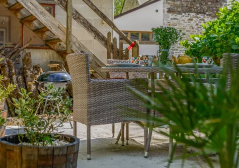 The patio, barbecue & alfresco dining area at The Bearoak Shippon, Michaelstow