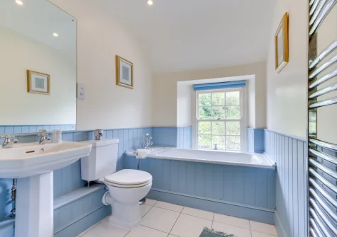 The second bathroom at The Boathouse, Little Petherick