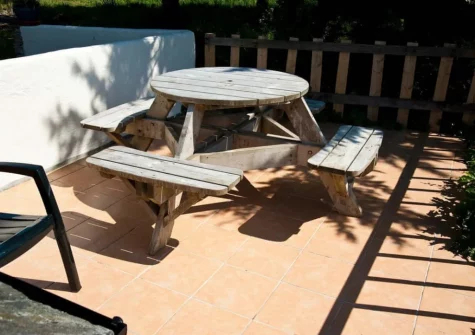 The patio & alfresco dining area at The Boathouse, St Mawes