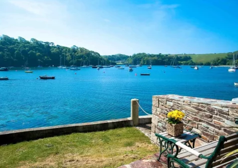 The garden & outdoor sitting area at The Boathouse, St Mawes