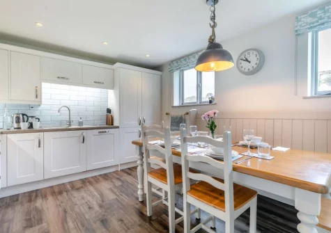 The kitchen & dining area at The Bolt Hole at Admiralty Court, Looe