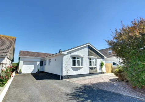 The Bower is an attractive Cornish single-level property in Trevone