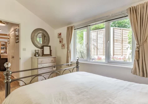 The bedroom at The Cabin Retreat, Luxulyan