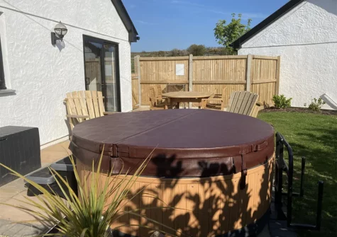 The hot tub at The Coachman's Halt, Penhallow