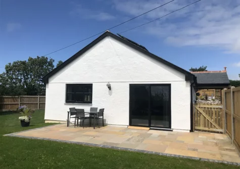 The patio & alfresco dining area at The Coachman's Halt, Penhallow