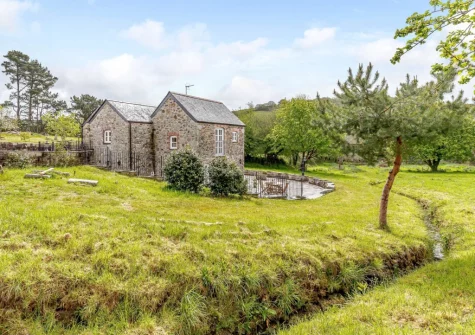 The Corn Mill is a beautifully appointed converted former mill in a stunning rural setting