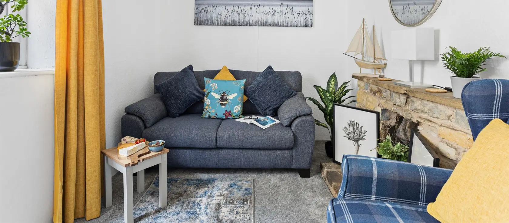 The Cottage, Budleigh Salterton is a charming two-bedroom retreat within the East Devon Area of Outstanding Natural Beauty, offering stunning cliff-backed scenery and a long pebble beach, making it an ideal base for exploring the town and coastline.