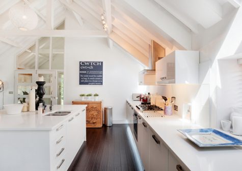 The kitchen @ The Cwtch Barn, Paignton