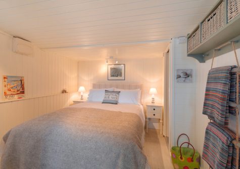 The bedroom @ The Dell, Torpoint