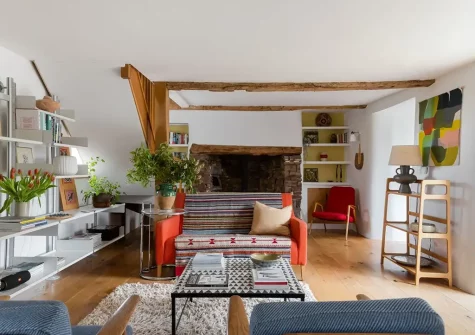 The living room at The Farmhouse, Venn Farm, Pancrasweek
